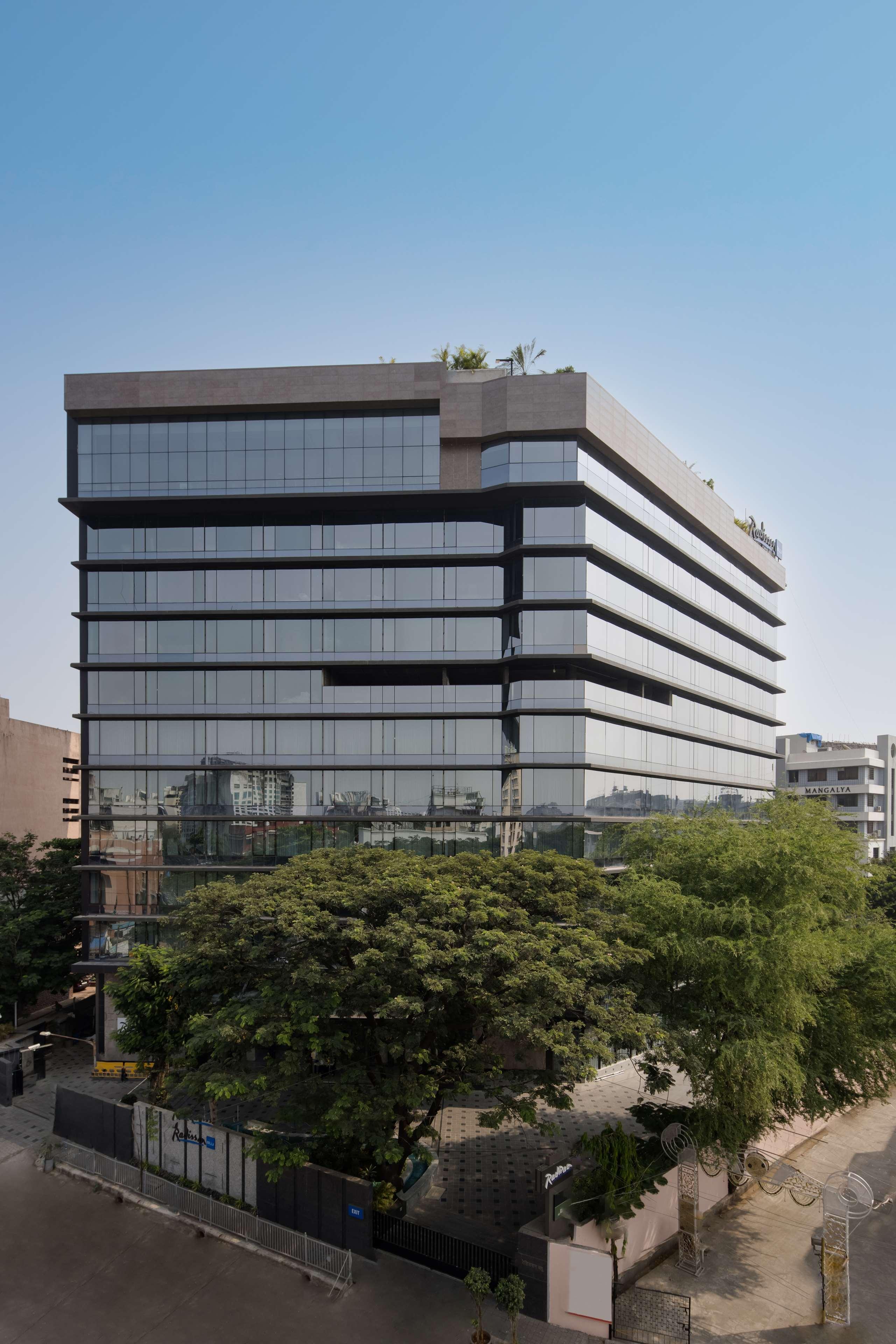 Radisson Blu Mumbai International Airport Hotel Luaran gambar The building of the National Library of Greece
